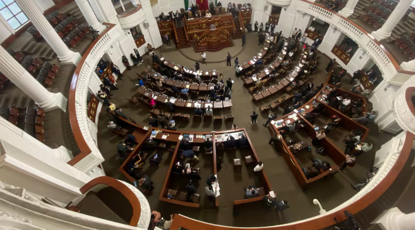 CDMX aprueba la licencia de conducir permanente